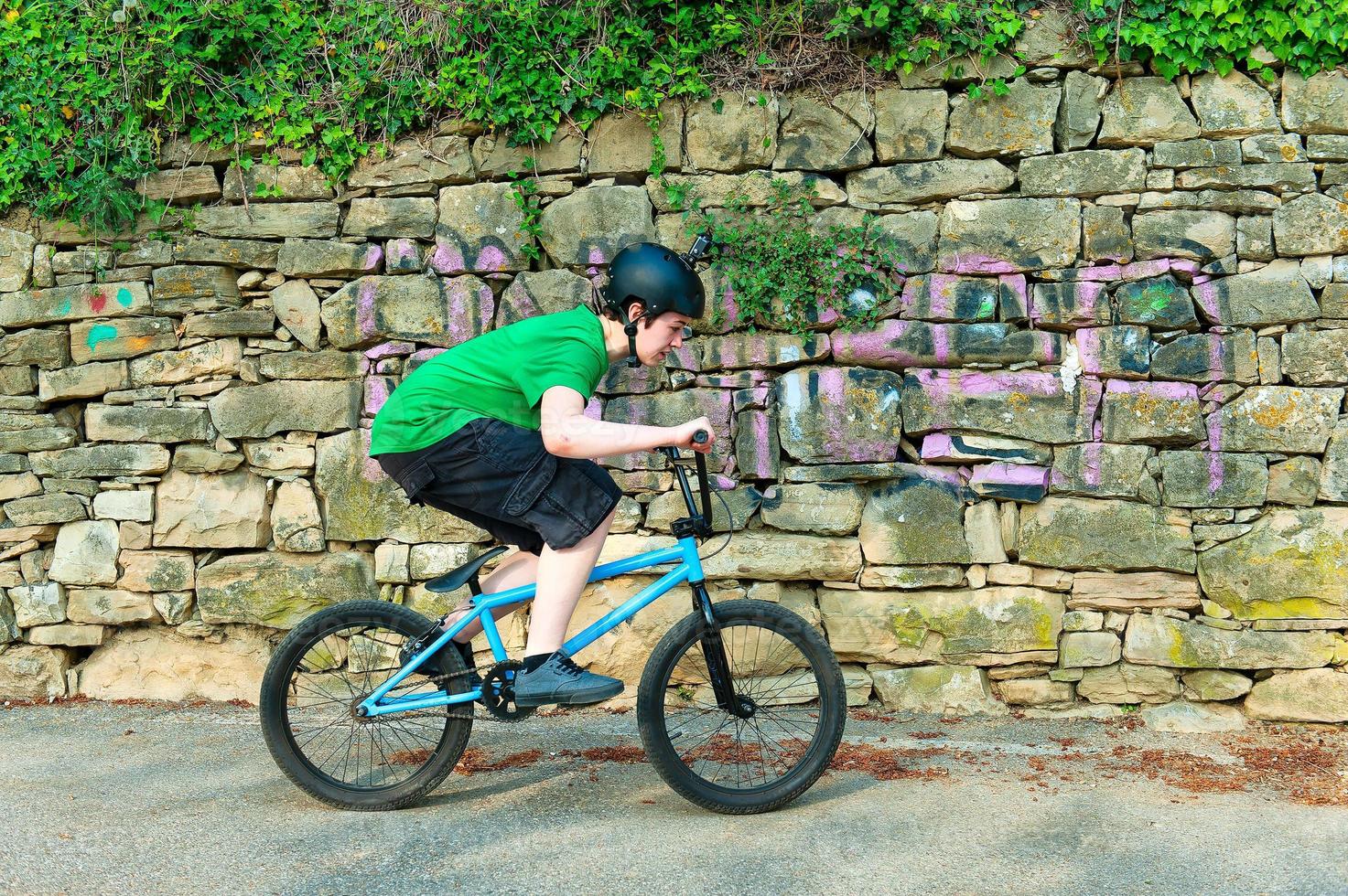 bicicleta bmx menina foto