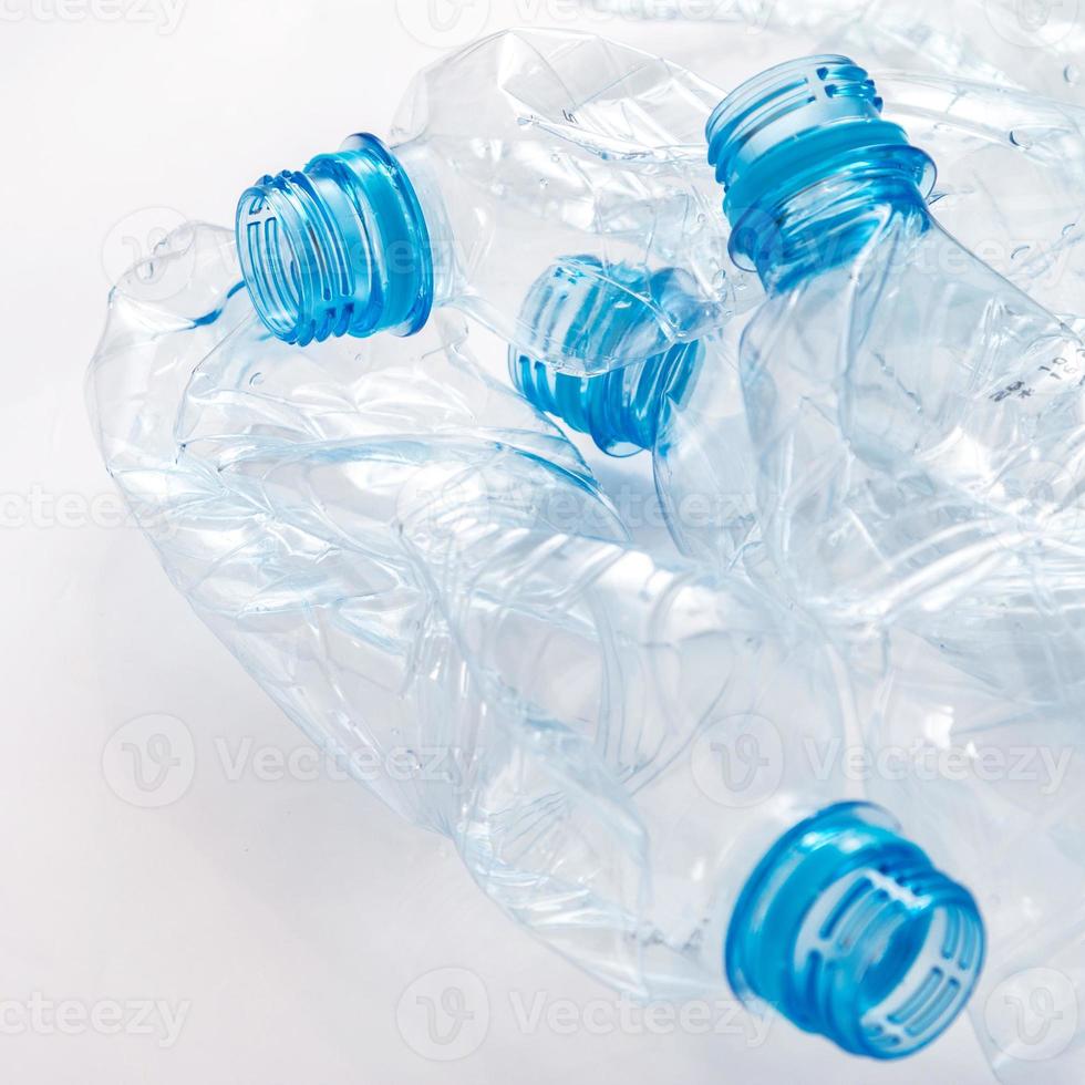botinhas de plastico usadas foto