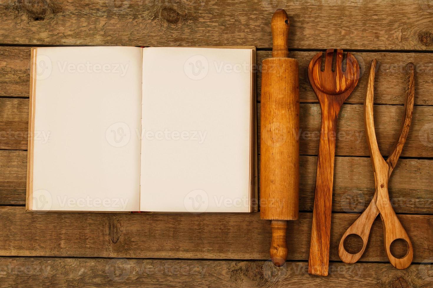 utensílios de cozinha em madeira foto