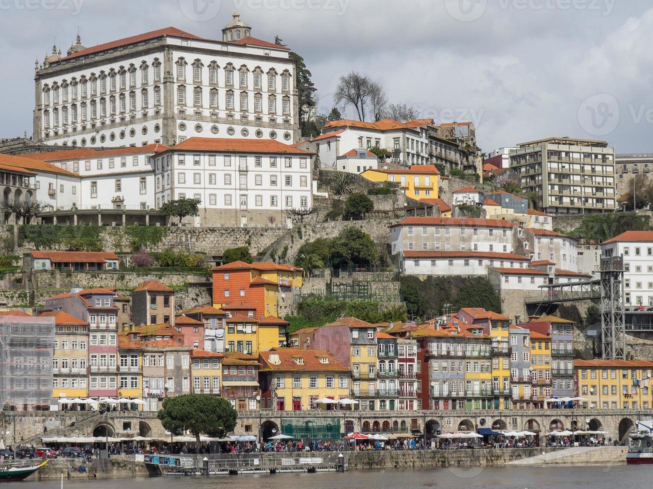 a cidade do porto em portugal foto