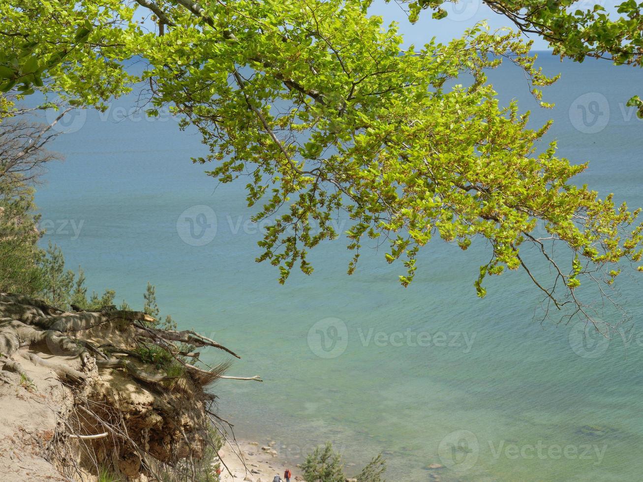 praia no mar báltico na polônia foto