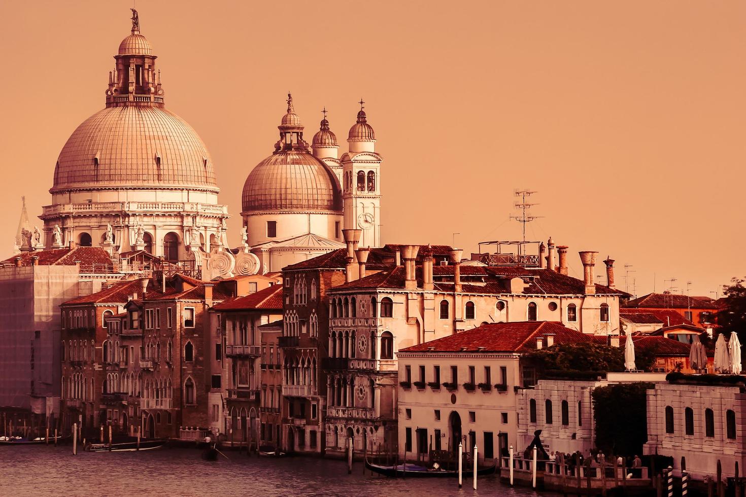 veneza, itália, 2006. vista ao longo do grande canal foto