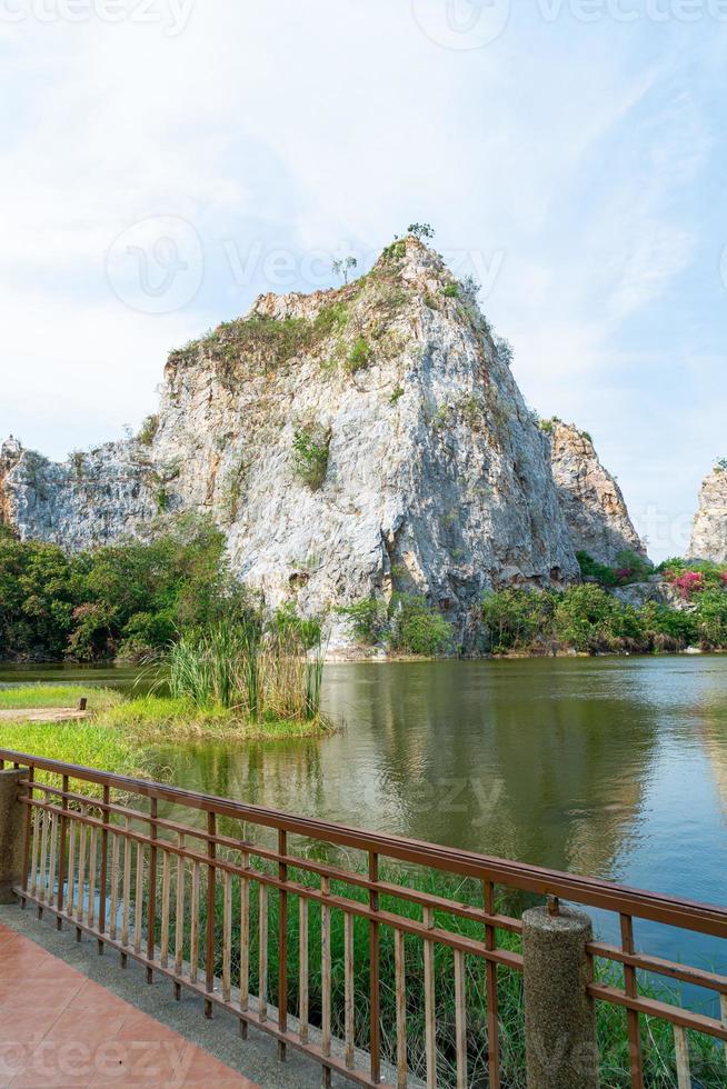 parque de pedra khao gnu na tailândia foto
