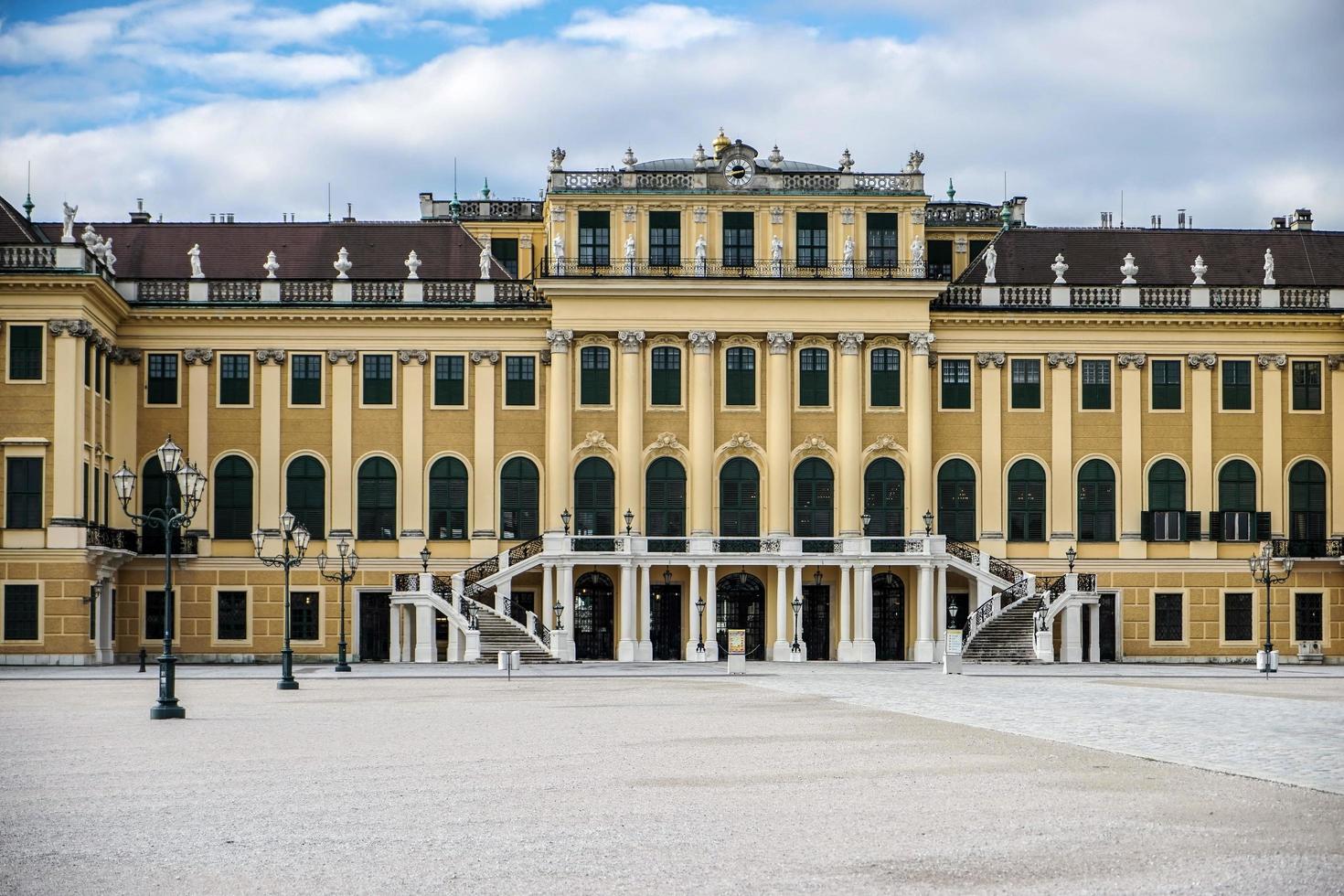 viena, áustria, 2014. vista do palácio de schonbrunn foto