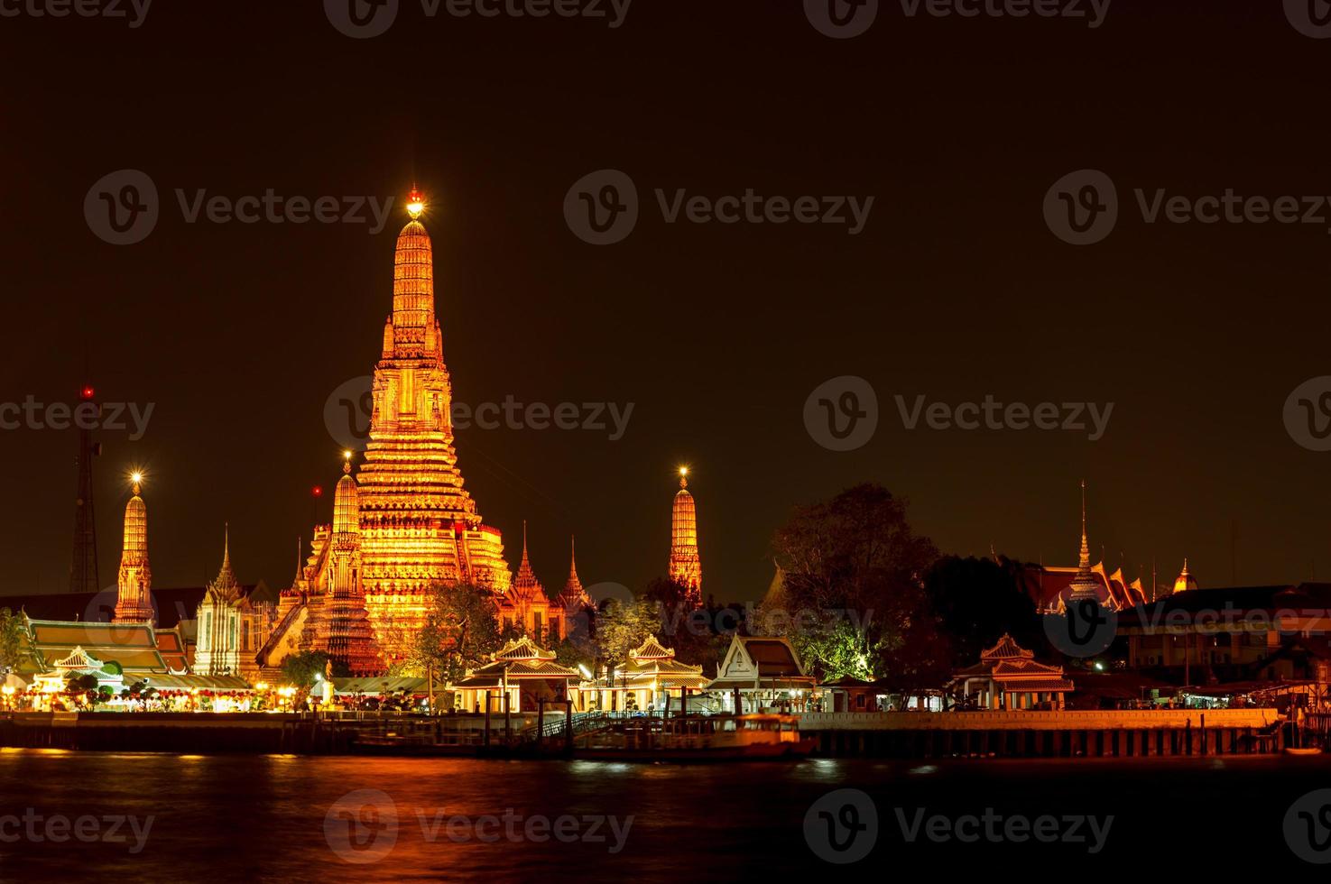 templo arun, bangkok, tailândia foto