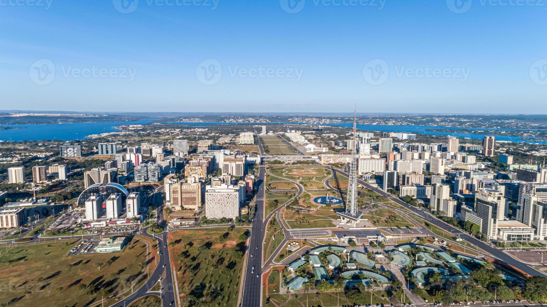 torre de tv de brasilia no dia. Brasília, Distrito Federal, Brasil foto