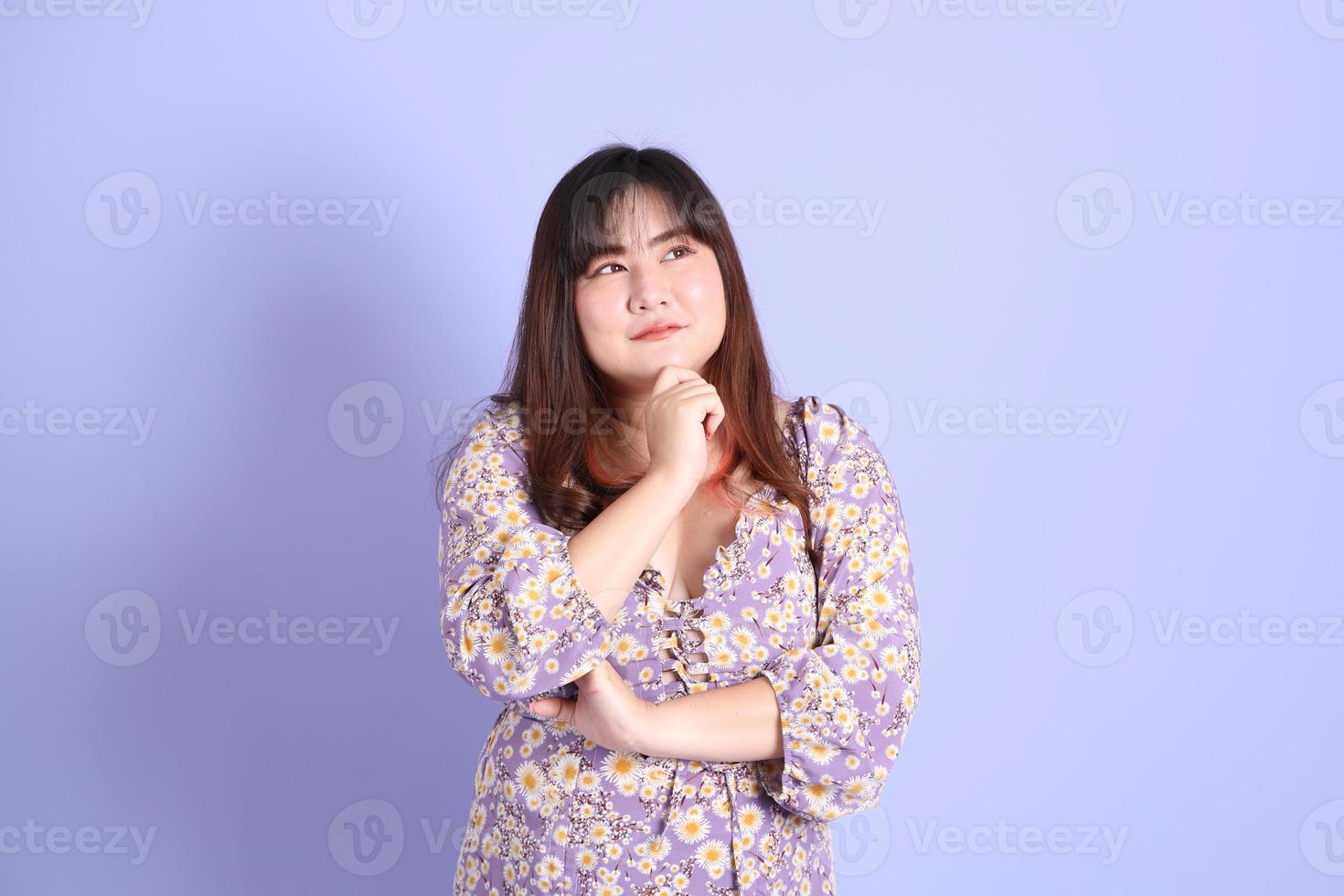 mulher asiática gordinha foto