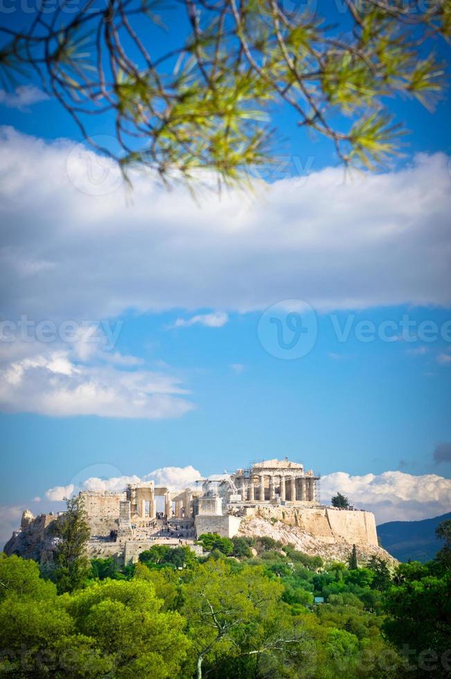 bela vista da antiga Acrópole, Atenas, Grécia foto
