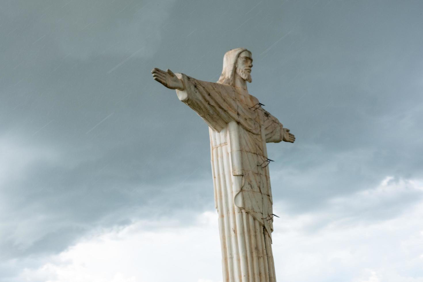 são paulo, brasil, maio de 2019 - cristo redentor foto