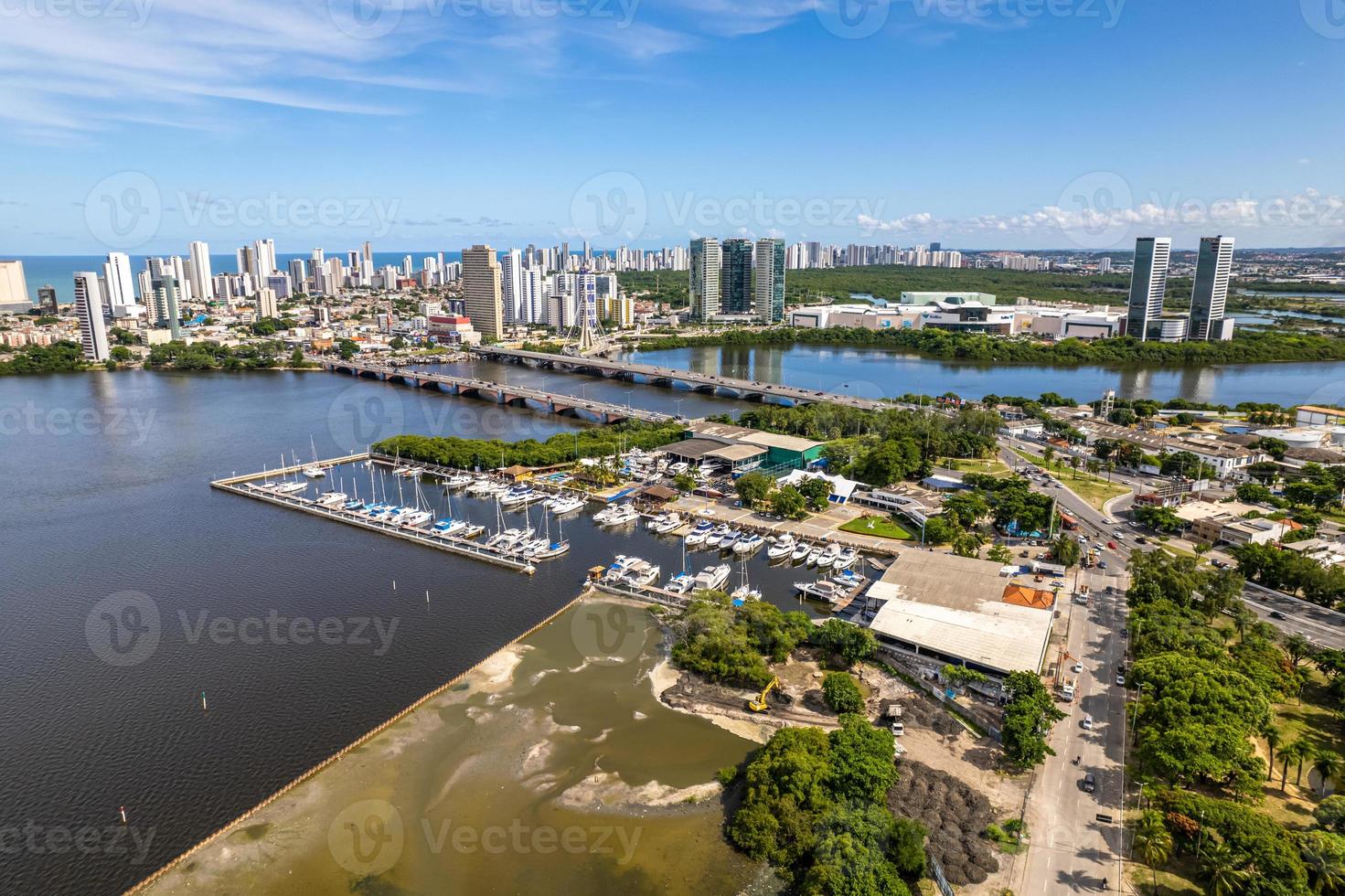 vista aérea de recife, capital de pernambuco, brasil. foto