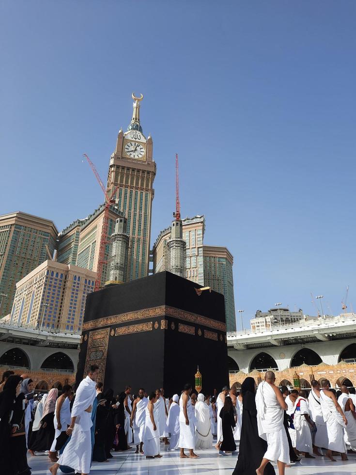 meca, arábia saudita, maio de 2022 - pessoas em masjid al haram foto