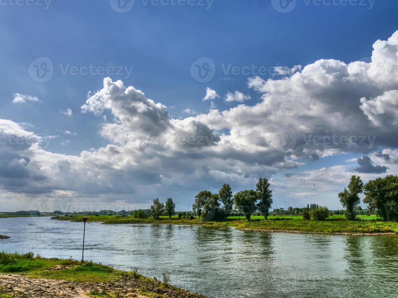 zutphen no rio ijssel na Holanda foto