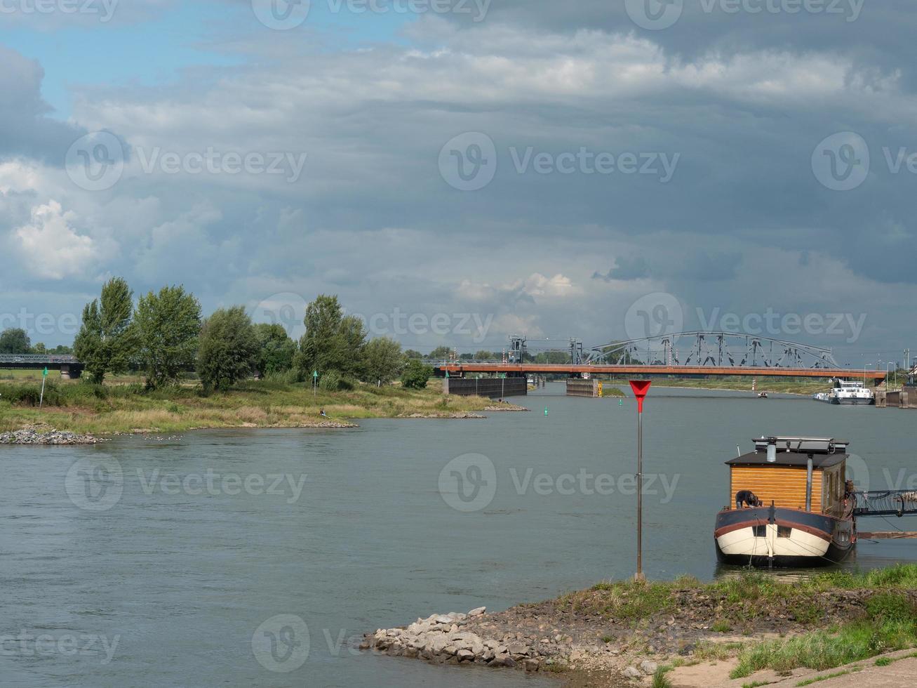 zutphen no rio ijssel na Holanda foto