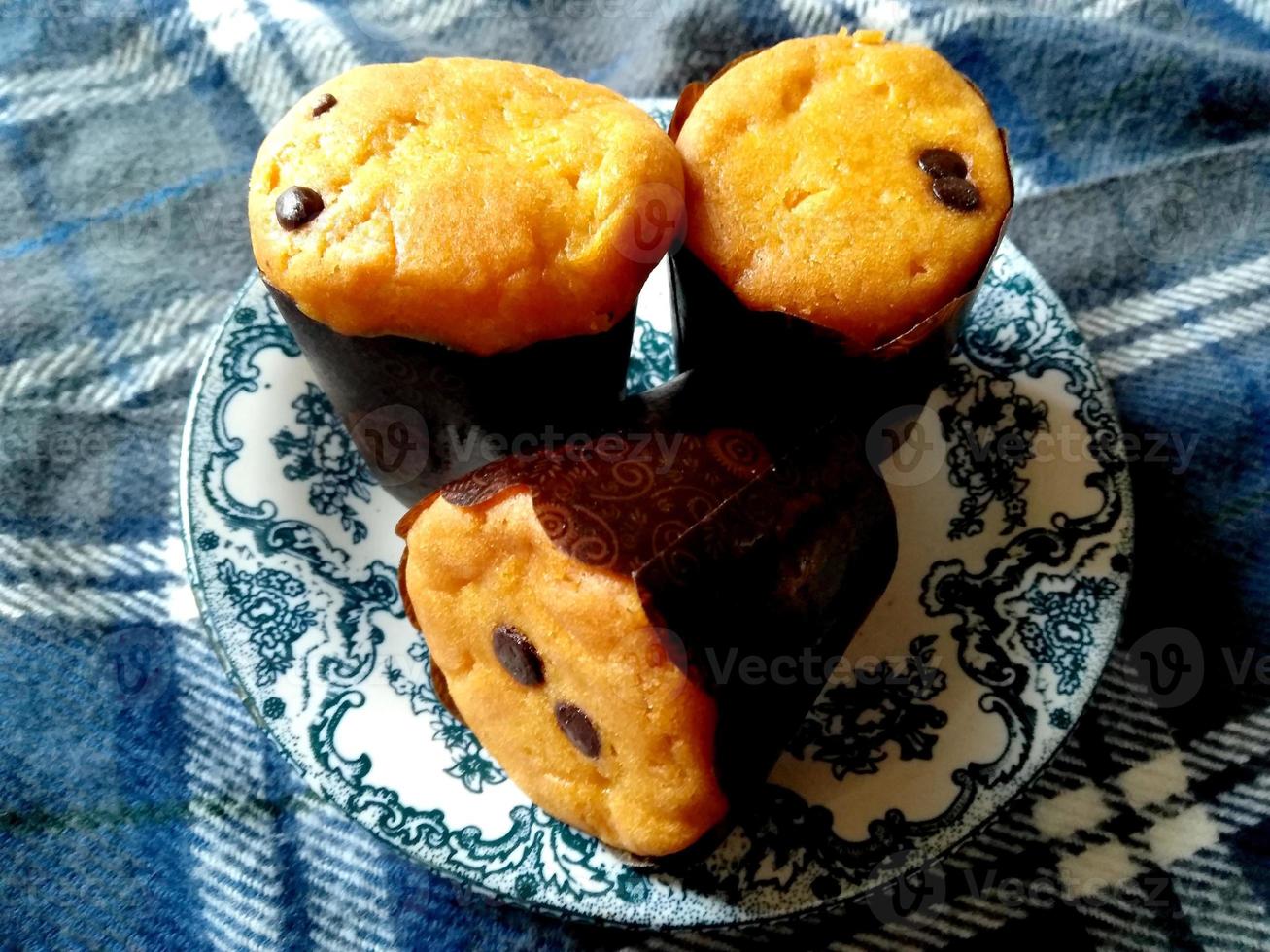 bolos balineses no prato. comida culinária indonésia tradicional foto