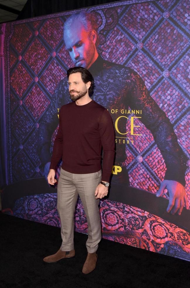 los angeles, 15 de agosto - edgar ramirez na foto chamada para fxs o assassinato de gianni versace american crime story no los angeles county museum of art em 15 de agosto de 2018 em los angeles, ca