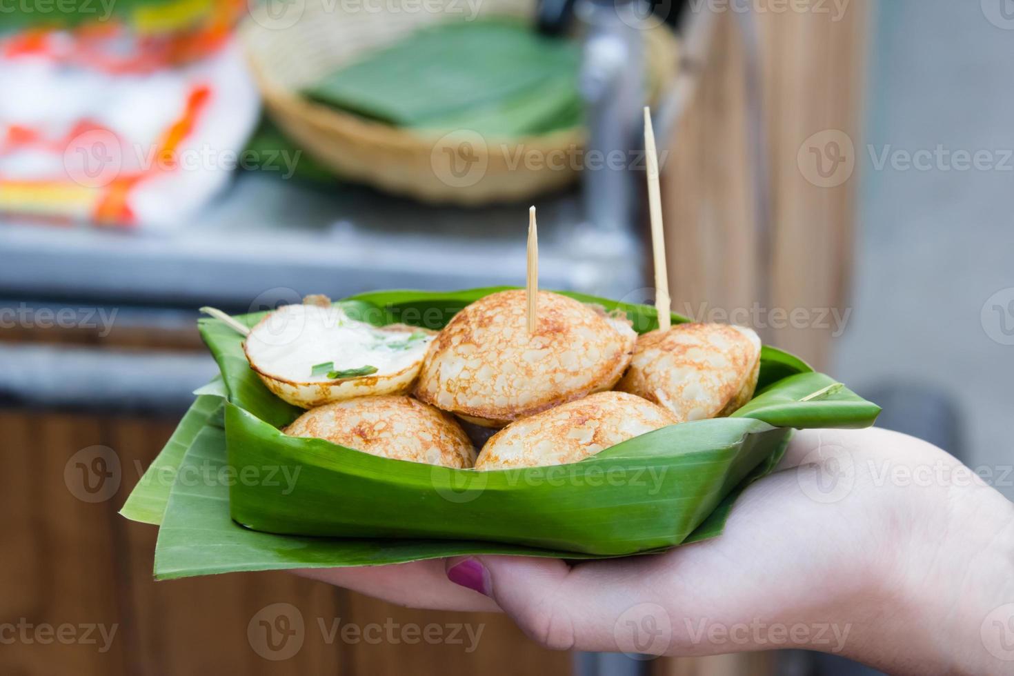 kanom krok ou tipo de doce tailandês foto