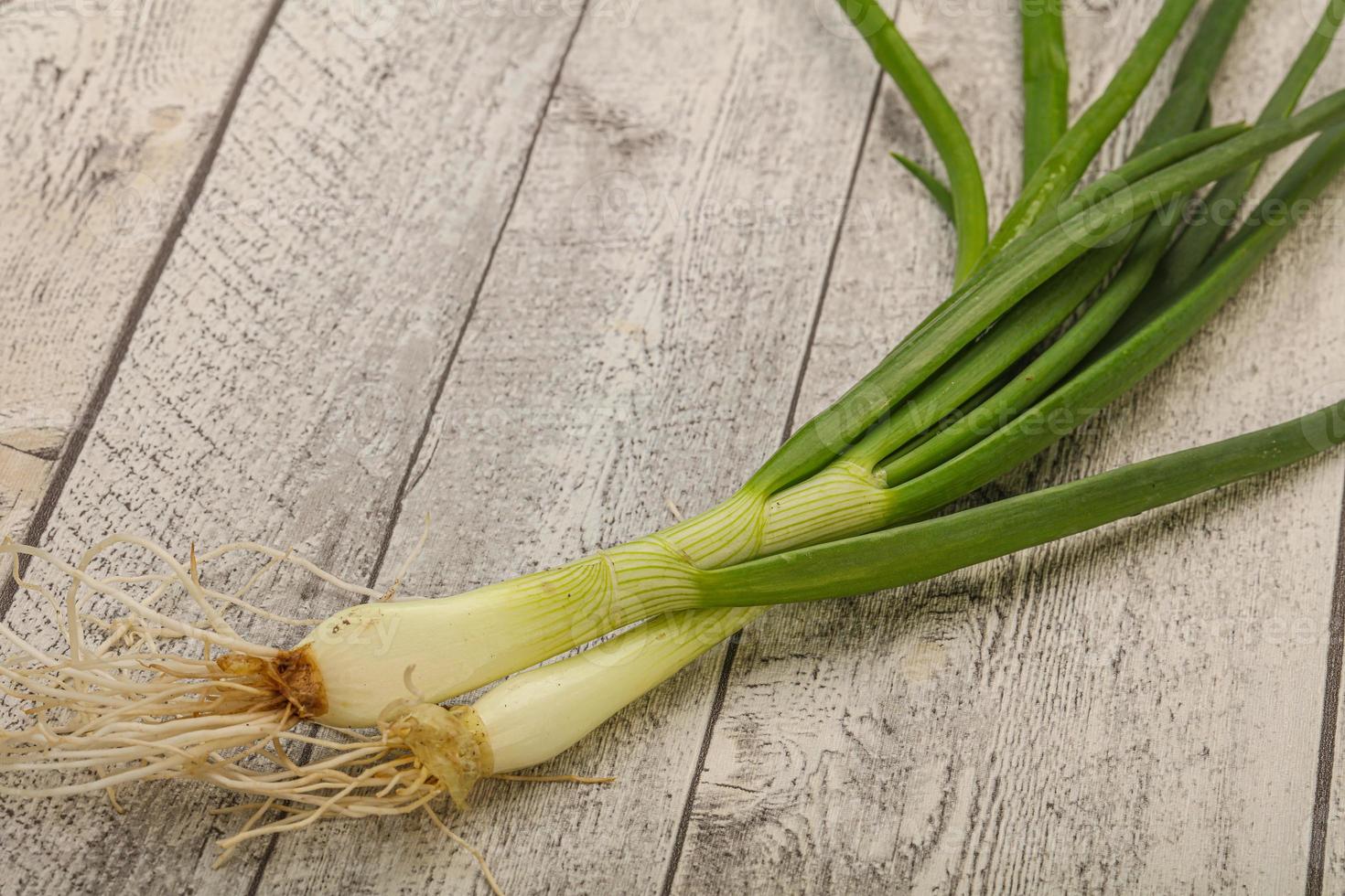 cebola verde saborosa fresca jovem foto