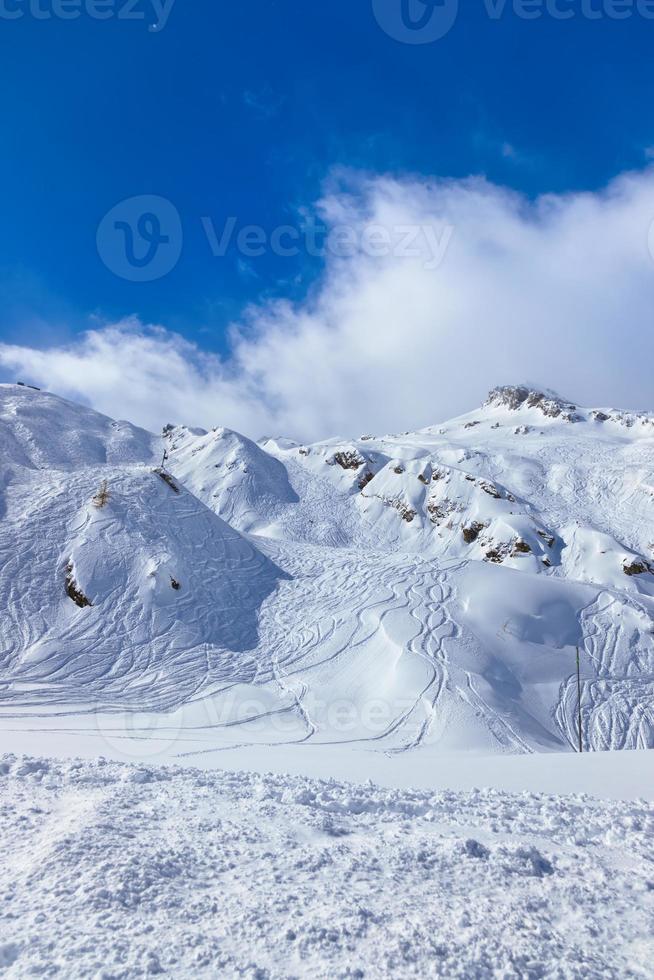 montanhas estação de esqui kaprun áustria foto