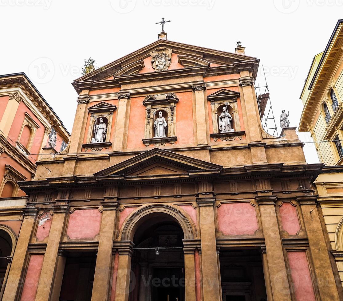 hdr san benedetto igreja em bolonha foto