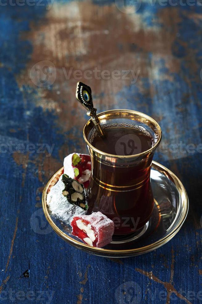 chá turco e delícias foto