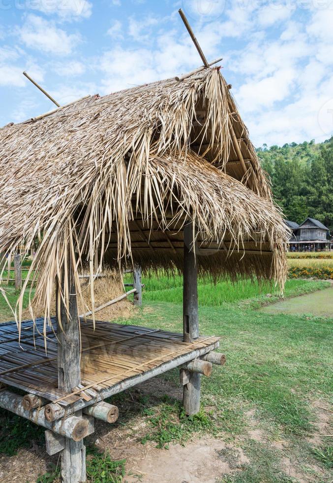 cabana pequena velha foto