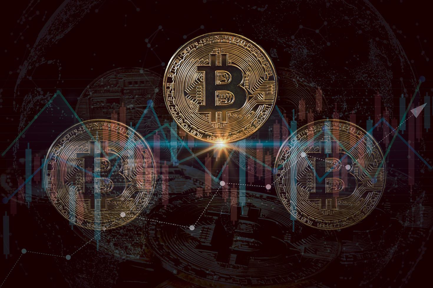 moeda criptográfica bitcoin com gráfico do mercado de ações digital. conceito de moeda criptográfica virtual. foto