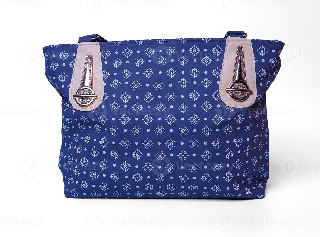 lindas e elegantes mulheres azuis saco isolado padrão de desenho geométrico no saco isolado fundo branco foto