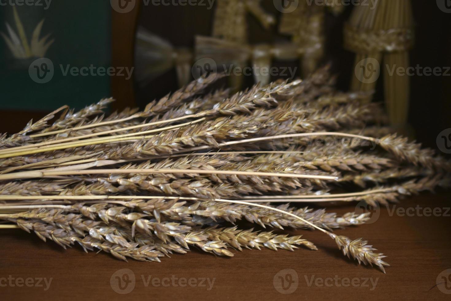 palha amarela para produtos caules de plantas foto