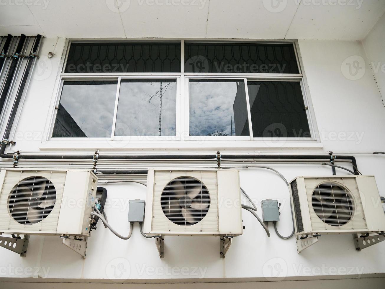unidade compressora de ar condicionado foto