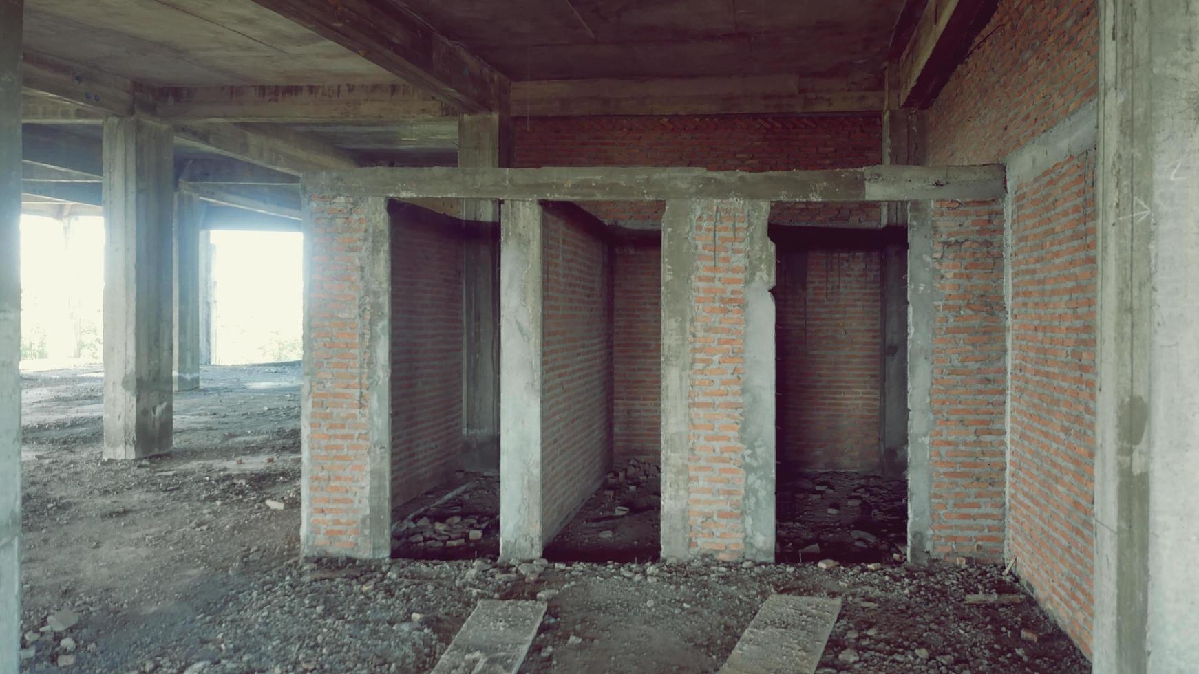 erro de edifícios antigos abandonados e irresponsabilidade do engenheiro foto