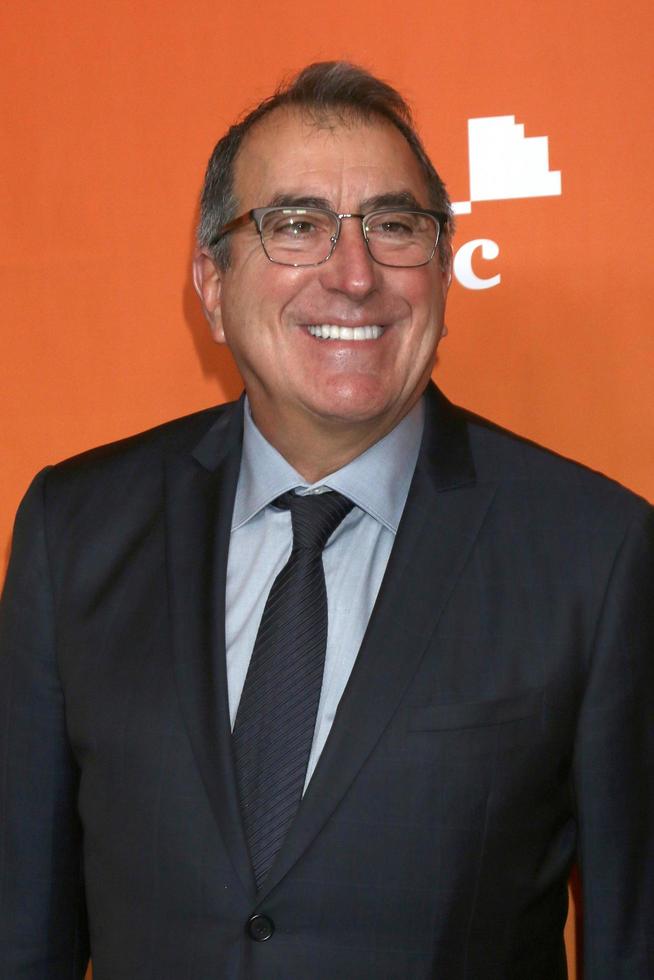 los angeles 3 de dezembro - kenny ortega no 2017 trevorlive los angeles no beverly hilton hotel em 3 de dezembro de 2017 em beverly hills, ca foto