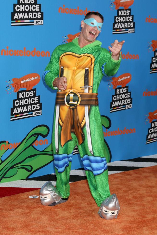 los angeles 24 de março - john cena no 2018 kid s choice awards no fórum em 24 de março de 2018 em inglewood, ca foto