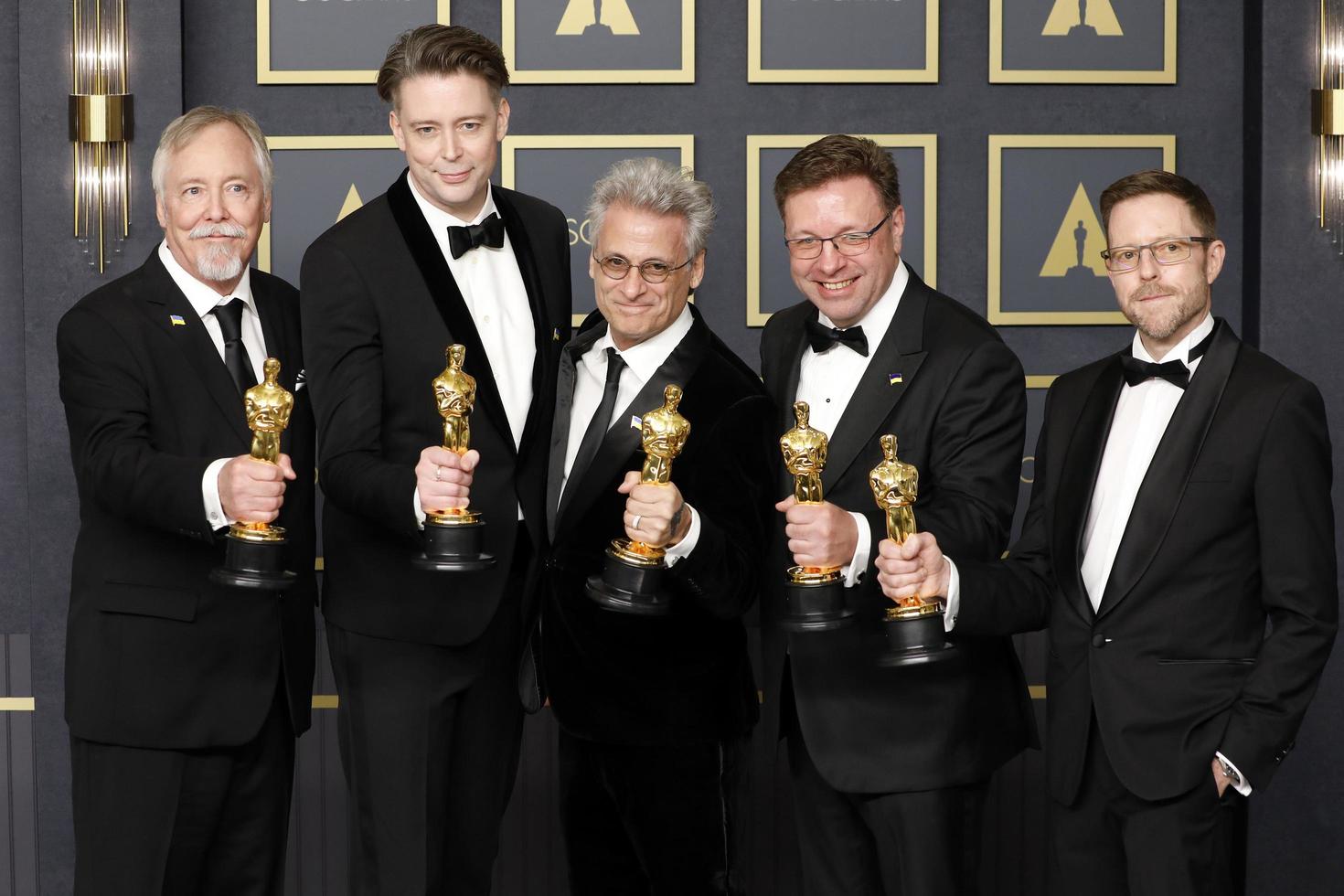 27 de março de los angeles - mac ruth, mark mangini, theo green, doug hemphill, ron bartlett no 94th academy awards no dolby theater em 27 de março de 2022 em los angeles, ca foto