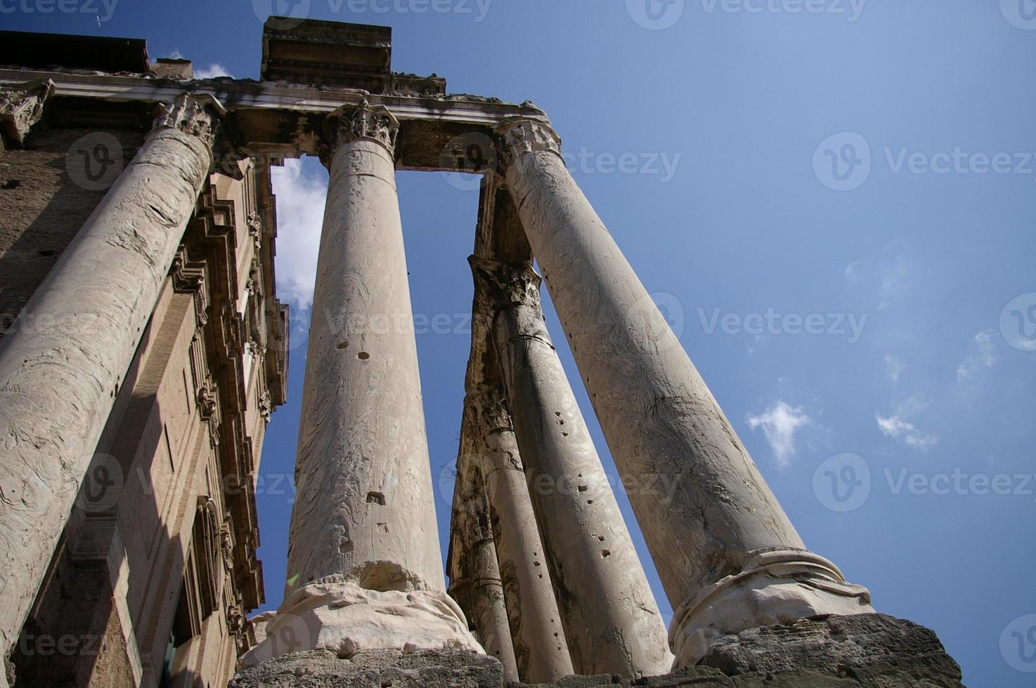 colunas romanas do fórum foto