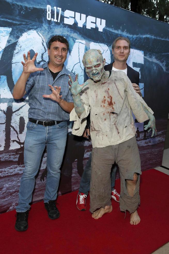 los angeles, 12 de agosto - anthony c ferrante, water zombie at the zombie tidal wave estreia no hotel garland em 12 de agosto de 2019 em north hollywood, ca foto