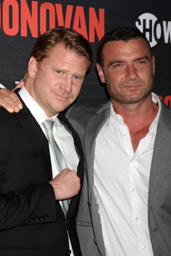 los angeles, 9 de julho - dash mihok, liev schreiber na festa de estreia da segunda  temporada