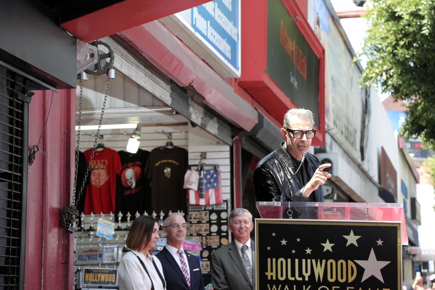 los angeles - 14 de junho jeff goldblum na cerimônia em homenagem a jeff goldblum com uma estrela na calçada da fama de hollywood em 14 de junho de 2018 em los angeles, ca foto