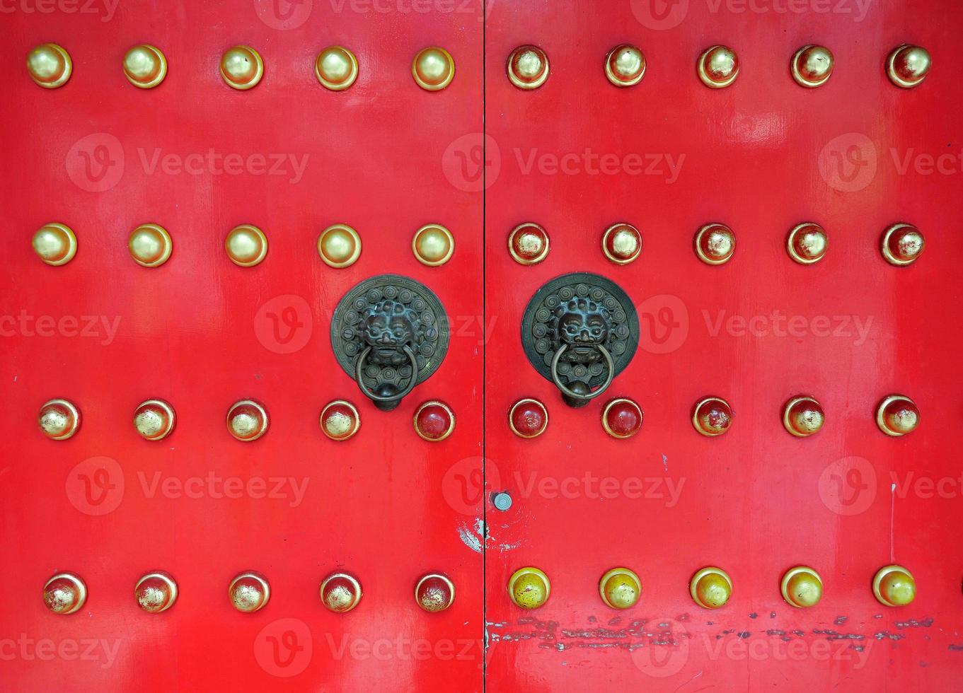 porta chinesa vermelha em hong kong foto
