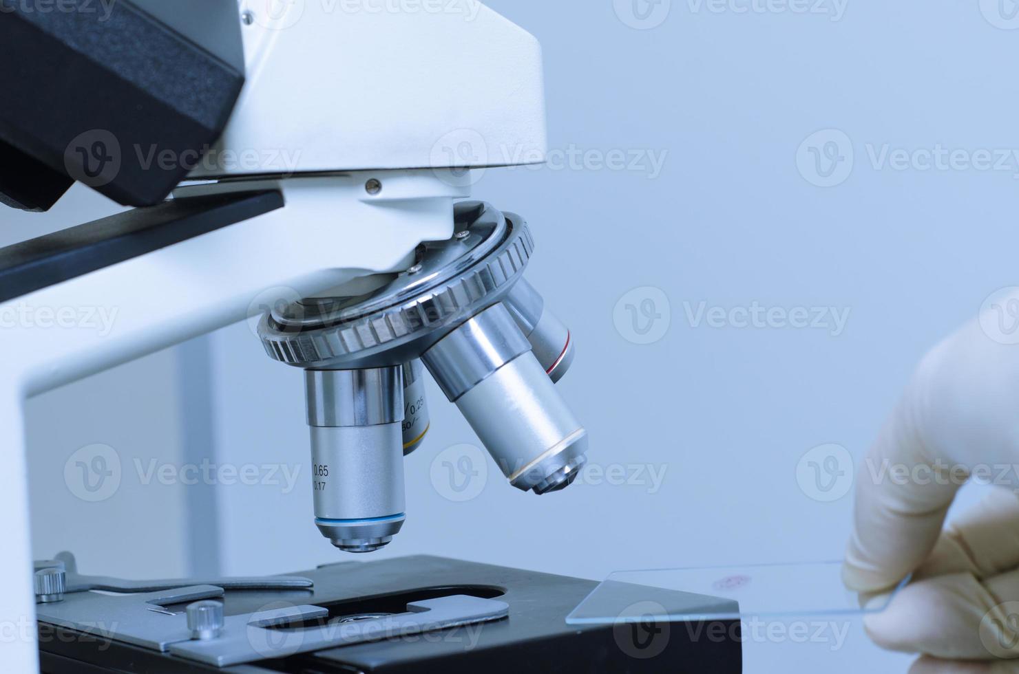 lentes de microscópio close-up foto
