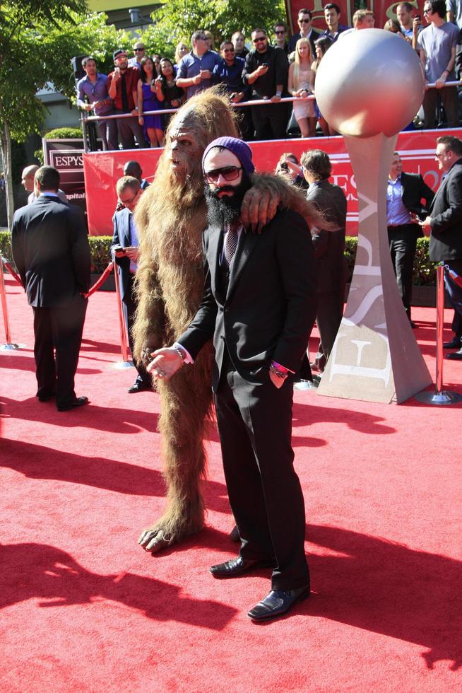 los angeles, 11 de julho - brian wilson chega ao espy awards 2012 no nokia theater no la live em 11 de julho de 2012 em los angeles, ca foto