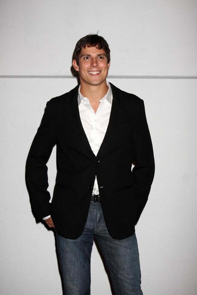 los angeles 27 de agosto - sean faris chega ao art of elysium 2º evento anual de gênese no milk studios em 27 de agosto de 2010 em los angeles, ca foto