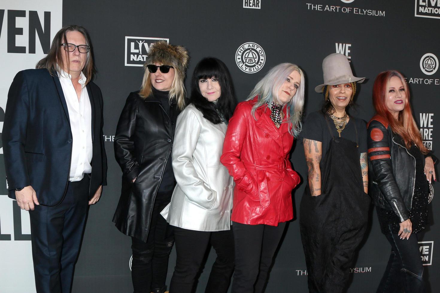 4 de janeiro de los angeles - kerry brown, linda perry, l7 at the art of elysium gala chega ao hollywood palladium em 4 de janeiro de 2020 em los angeles, ca foto