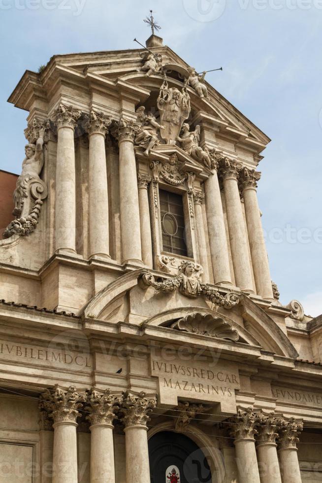 grande igreja no centro de roma, itália. foto