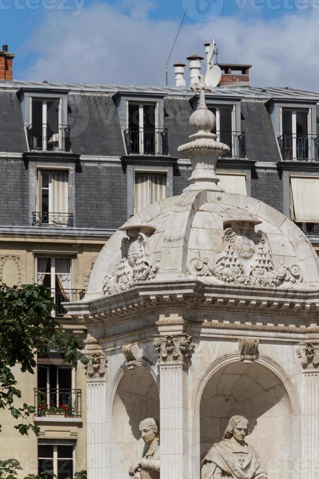 edifício histórico em paris frança foto