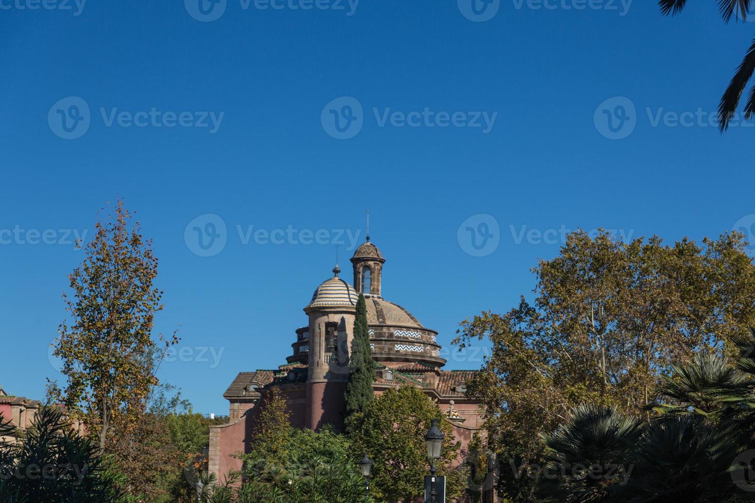 fachadas de edifícios de grande interesse arquitetônico na cidade de barcelona - espanha foto