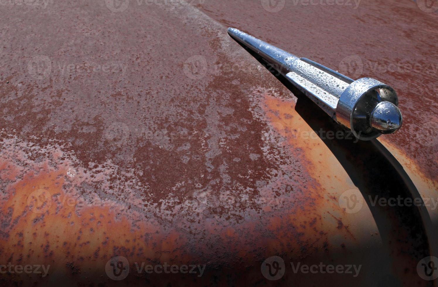 detalhe do carro enferrujado e abandonado no vale da morte, califórnia foto