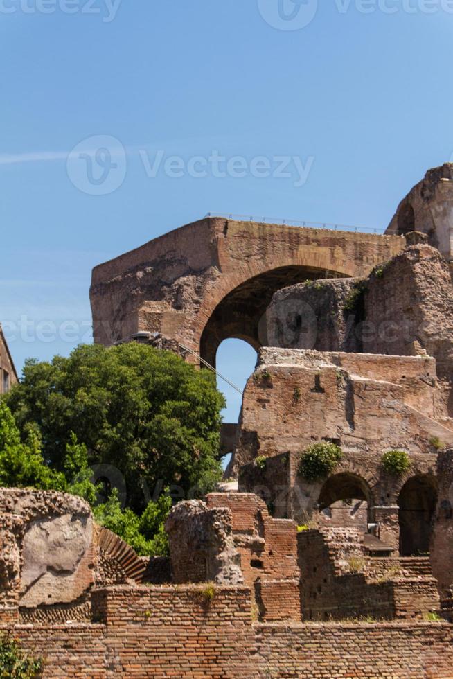 ruínas romanas em roma, fórum foto