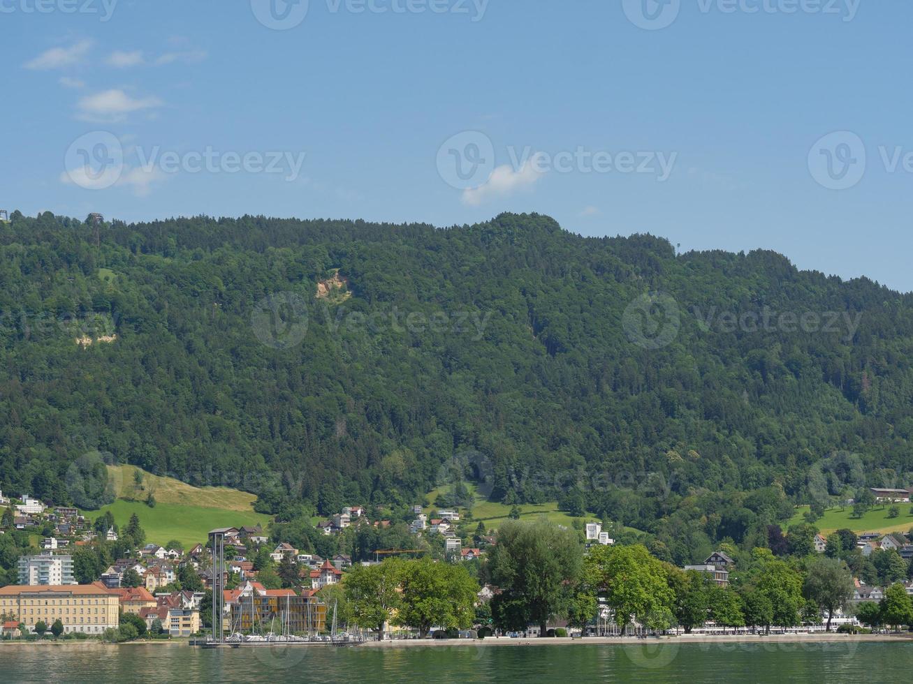 bregenz e lindau no lago de constância foto