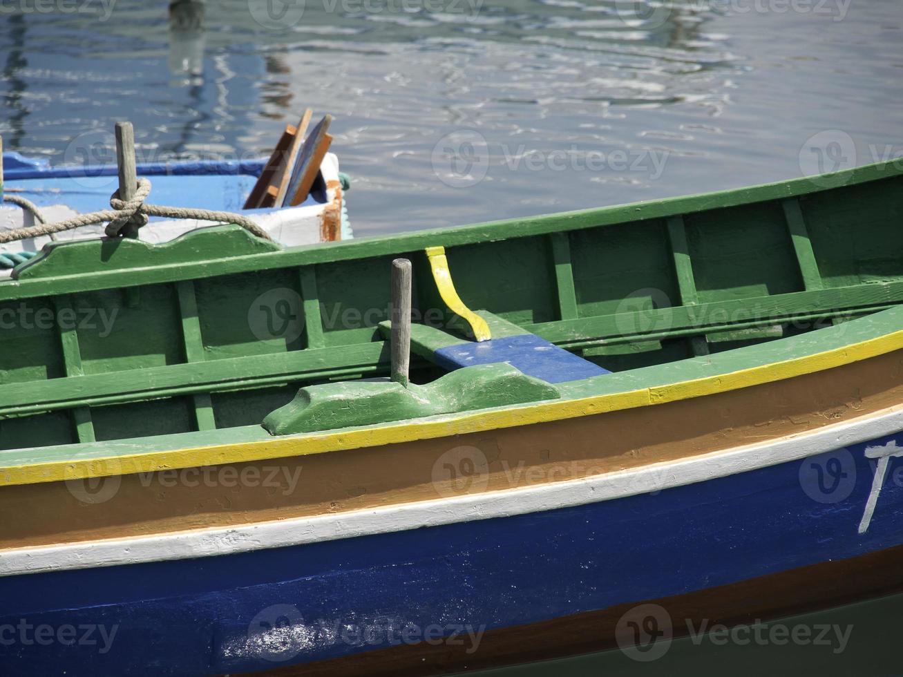 porto de marsaxlokk na ilha de malta foto