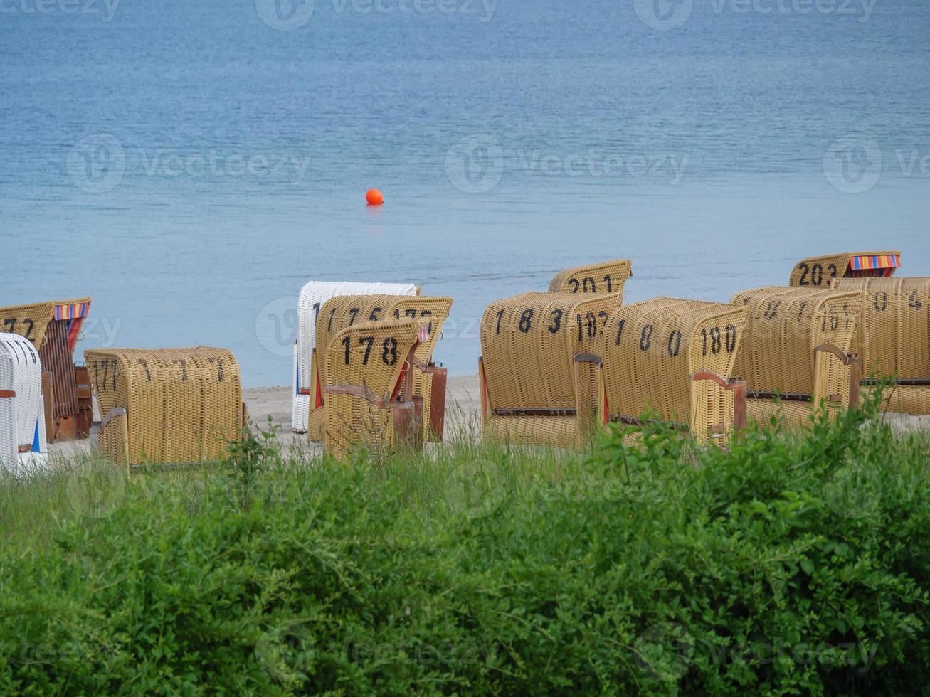 a cidade de eckernfoerde no mar báltico foto